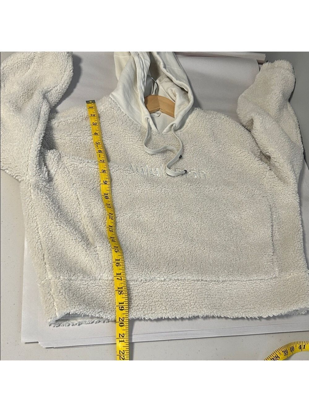 Lululemon Textured Fleece Embroidered Logo Minimalist Hoodie - Picture 8 of 12